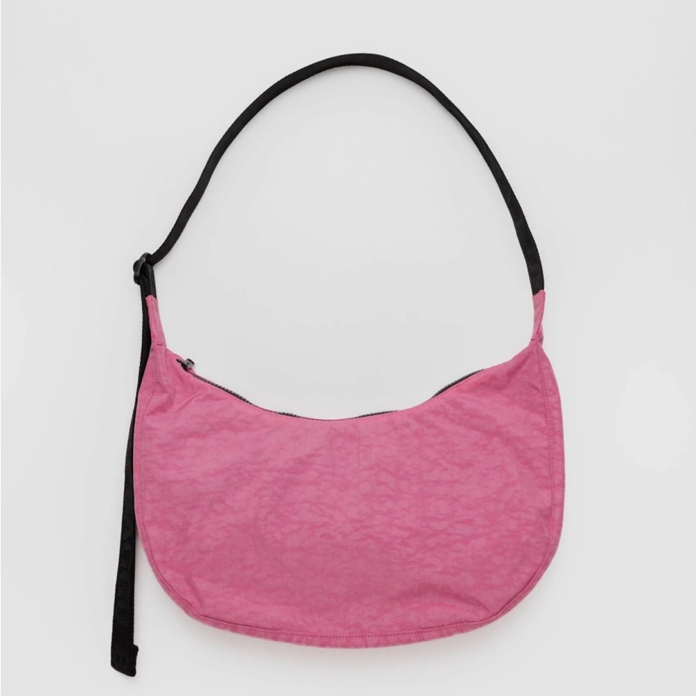 Baggu Medium Nylon Crescent Bag (Azalea Pink)